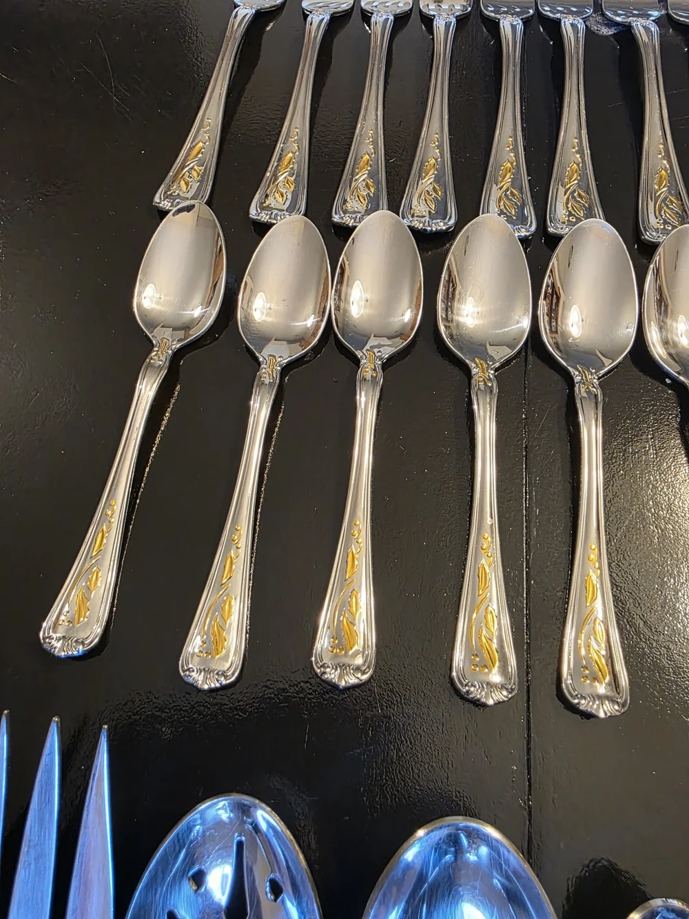 50 Piece Lenox Golden Holiday Stainless Flatware Setting For 9 Beautiful!!
